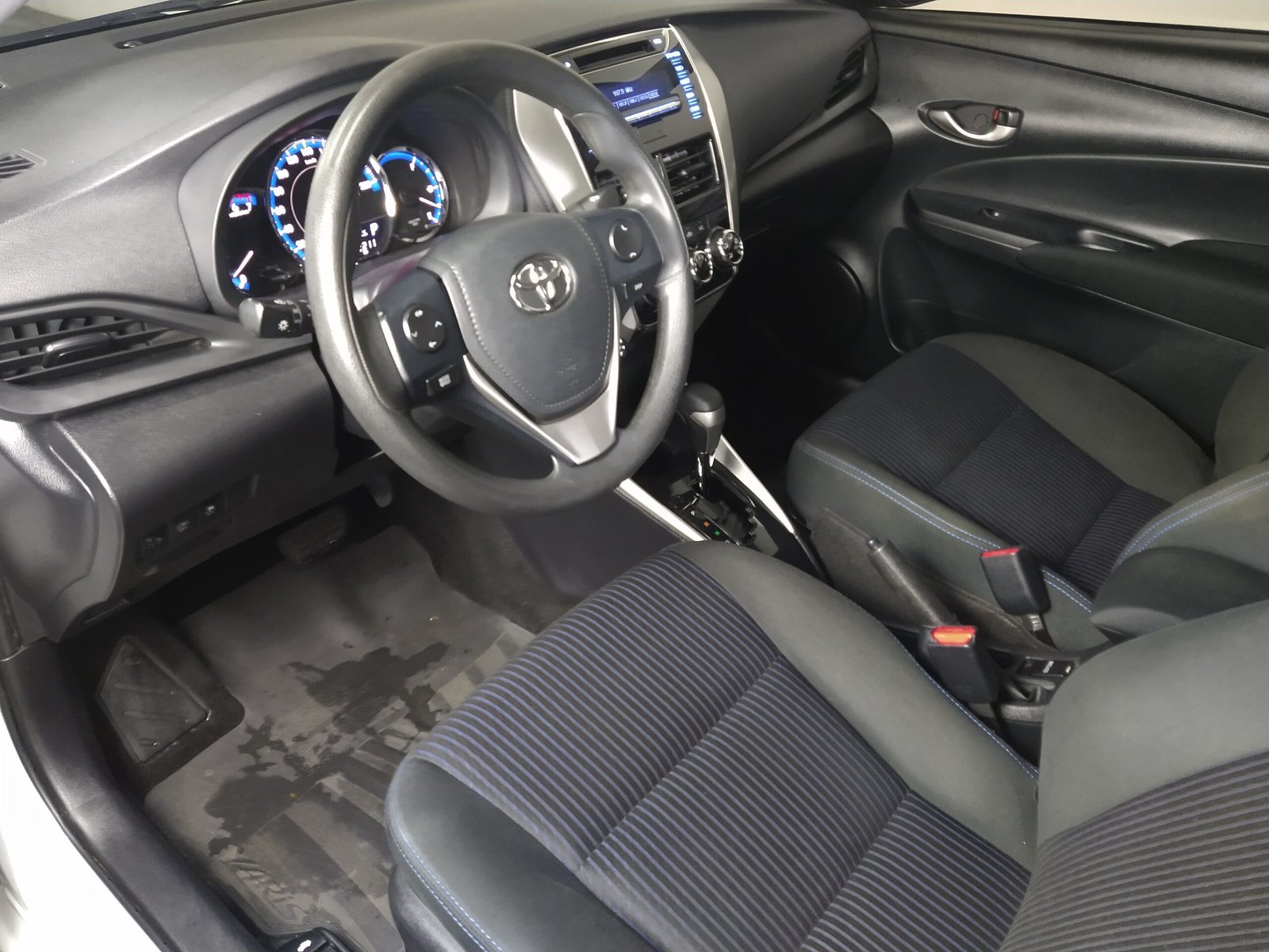 TOYOTA YARIS SEDAN XL 1.5 CVT AUTOMÁTICO FLEX - Imagem 18