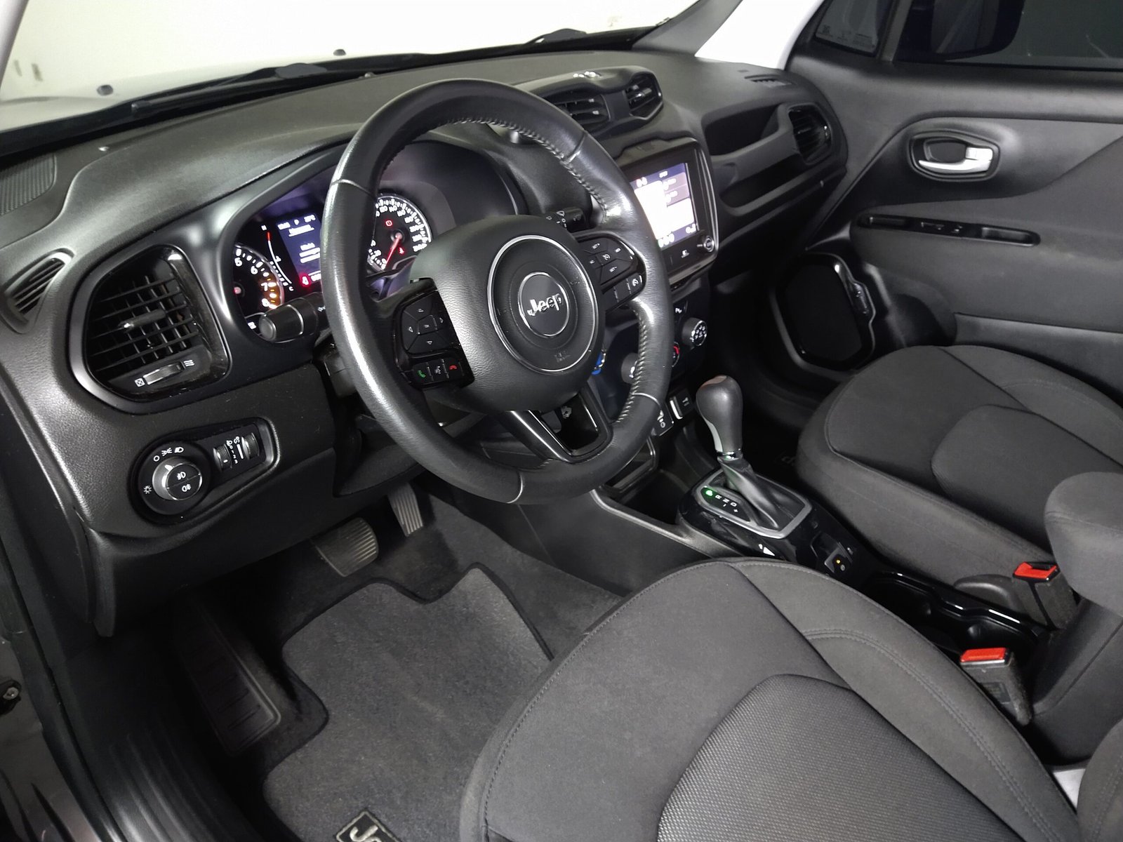 JEEP RENEGADE 1.8 SPORT FLEX 4P. AUTOMÁTICA - Imagem 20