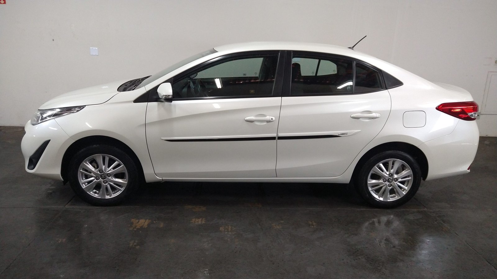 TOYOTA YARIS SEDAN XL 1.5 CVT AUTOMÁTICO FLEX - Imagem 29