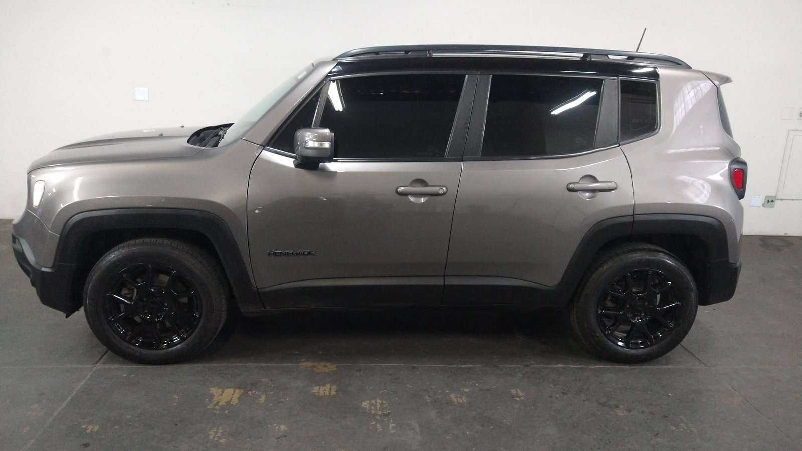 JEEP RENEGADE 1.8 SPORT FLEX 4P. AUTOMÁTICA - Imagem 32