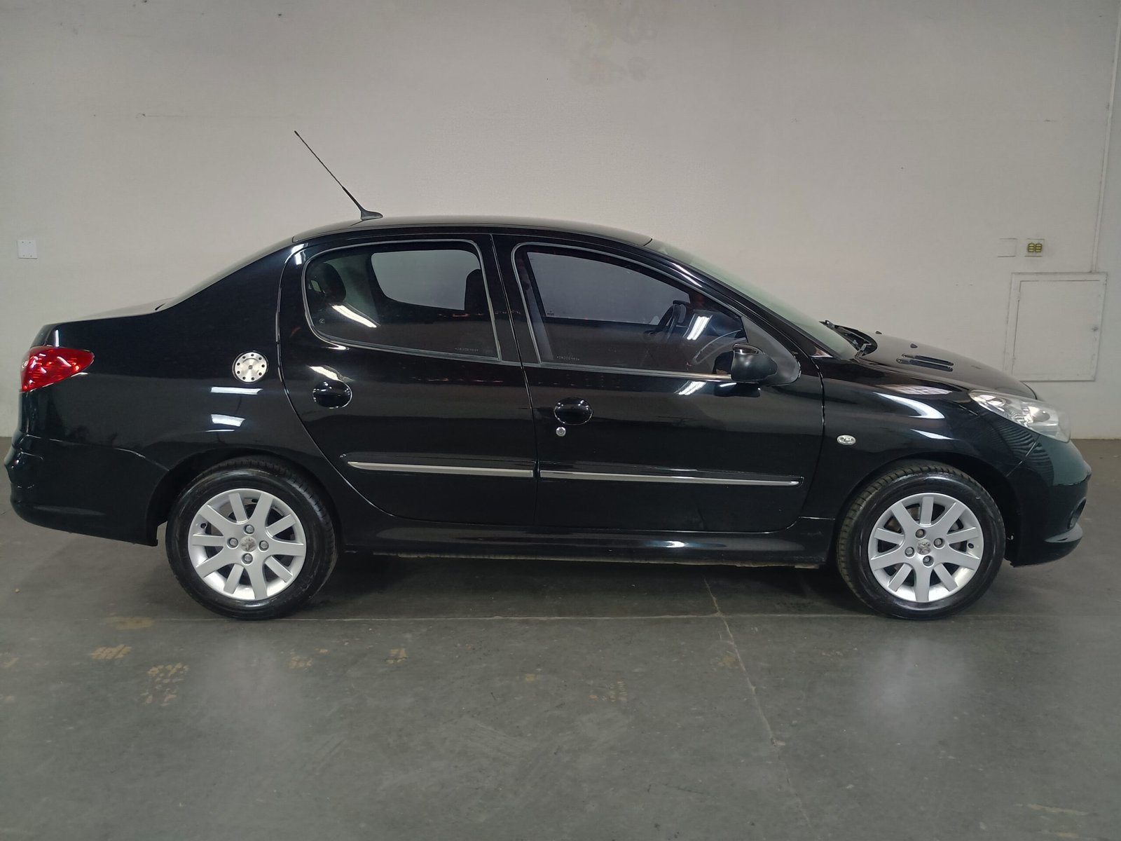 PEUGEOT 207 PASSION XS 1.6 4P FLEX - Imagem 20