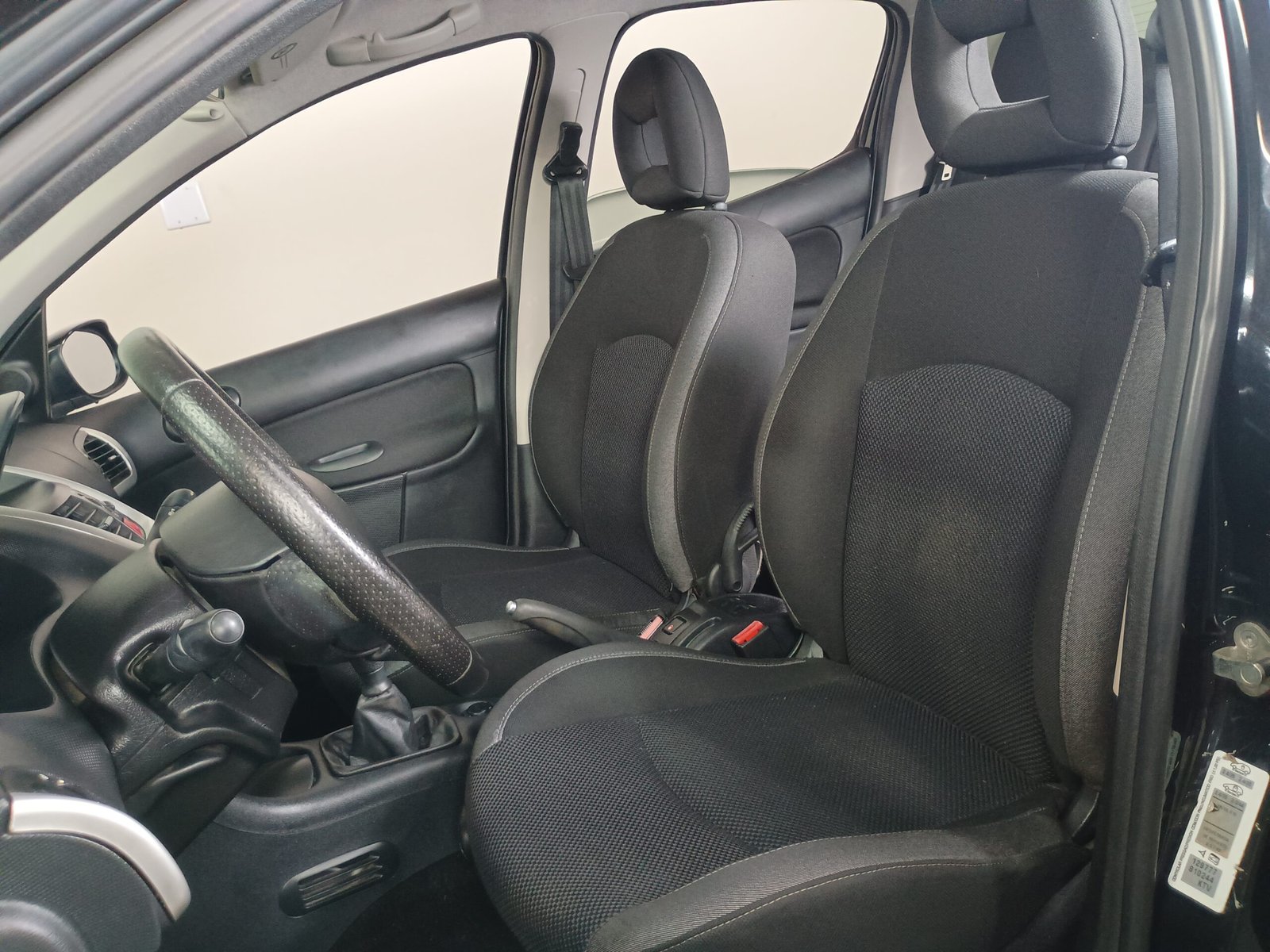 PEUGEOT 207 PASSION XS 1.6 4P FLEX - Imagem 8