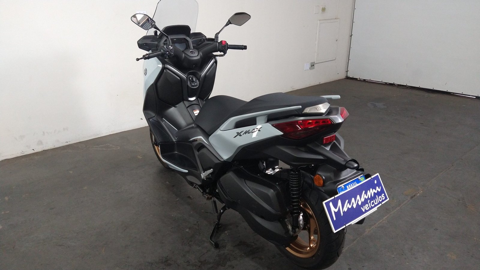 YAMAHA XMAX 300 CONNECTED GASOLINA. - Imagem 6