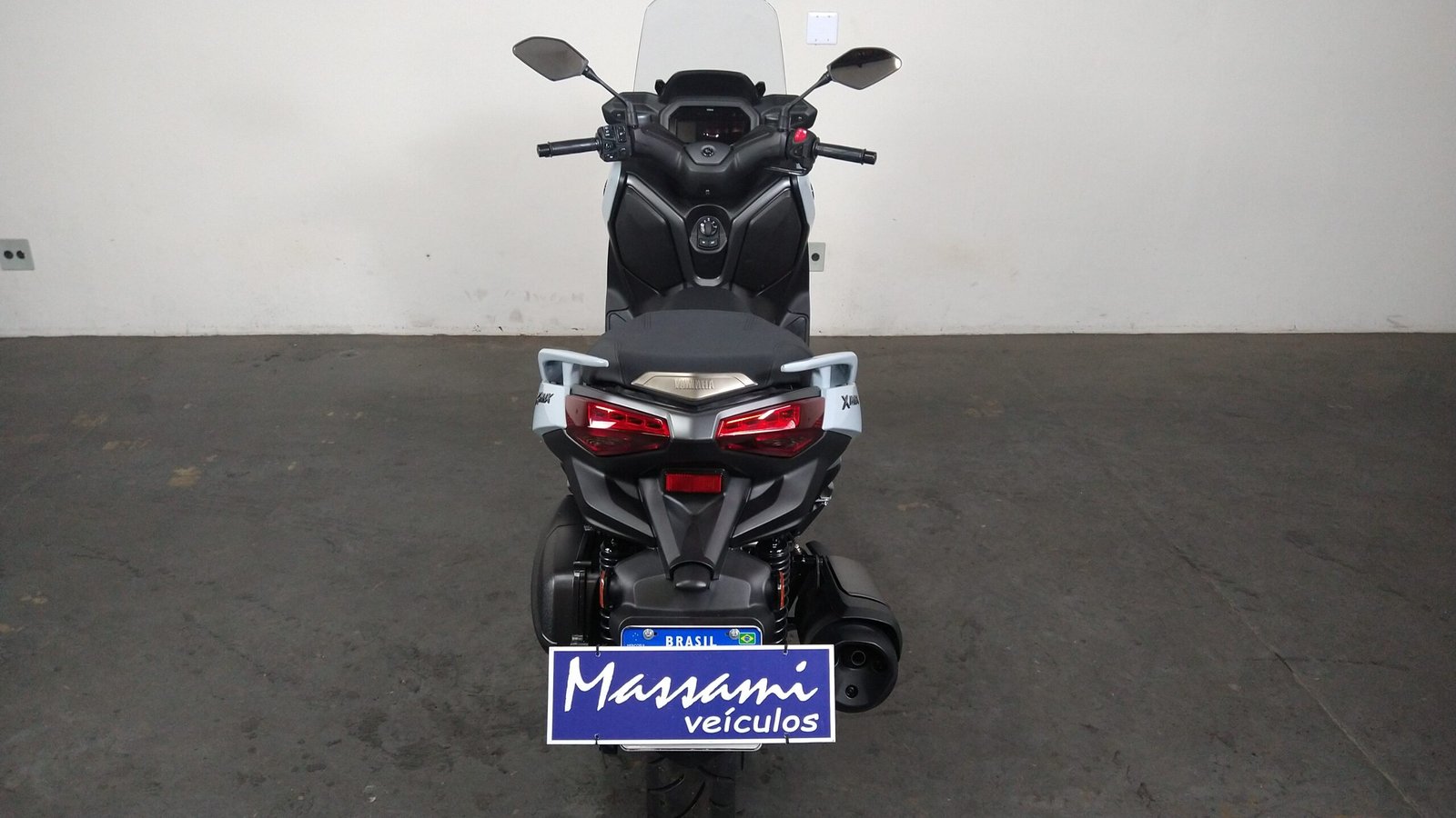 YAMAHA XMAX 300 CONNECTED GASOLINA. - Imagem 7