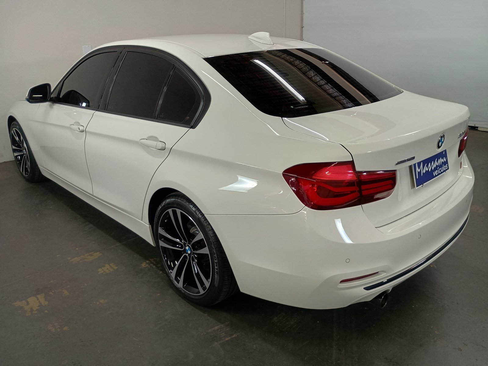BMW 320i ACTIVE FLEX 4P AUTOMÁTICO. - Imagem 26