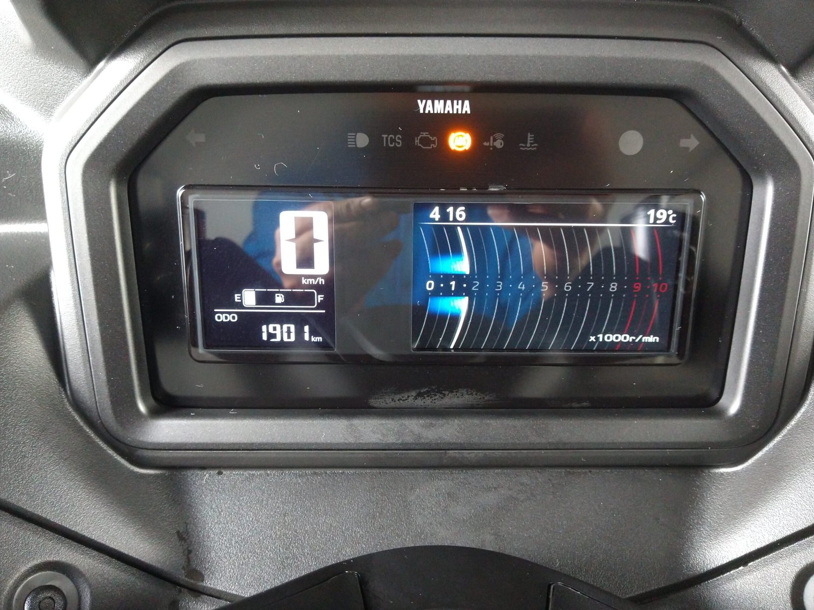 YAMAHA XMAX 300 CONNECTED GASOLINA. - Imagem 17