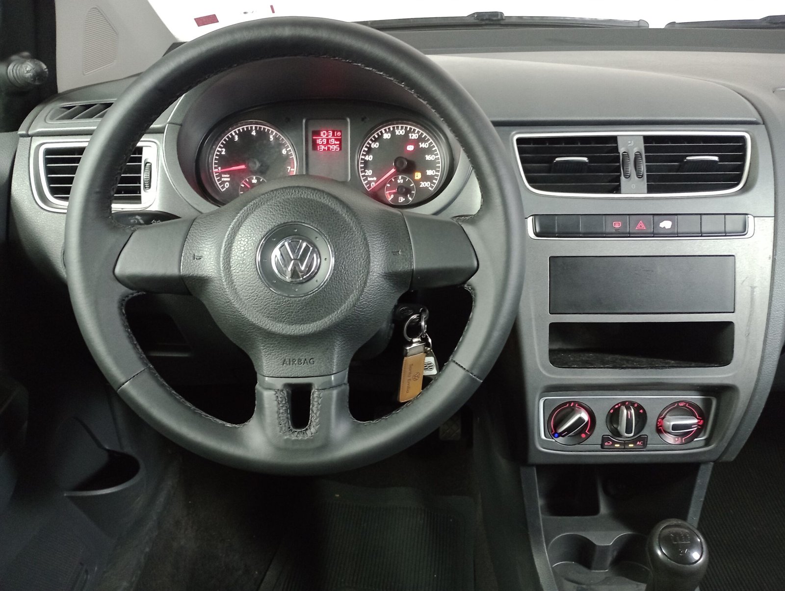 VOLKSWAGEN FOX 1.0 FLEX 4P MANUAL - Imagem 5