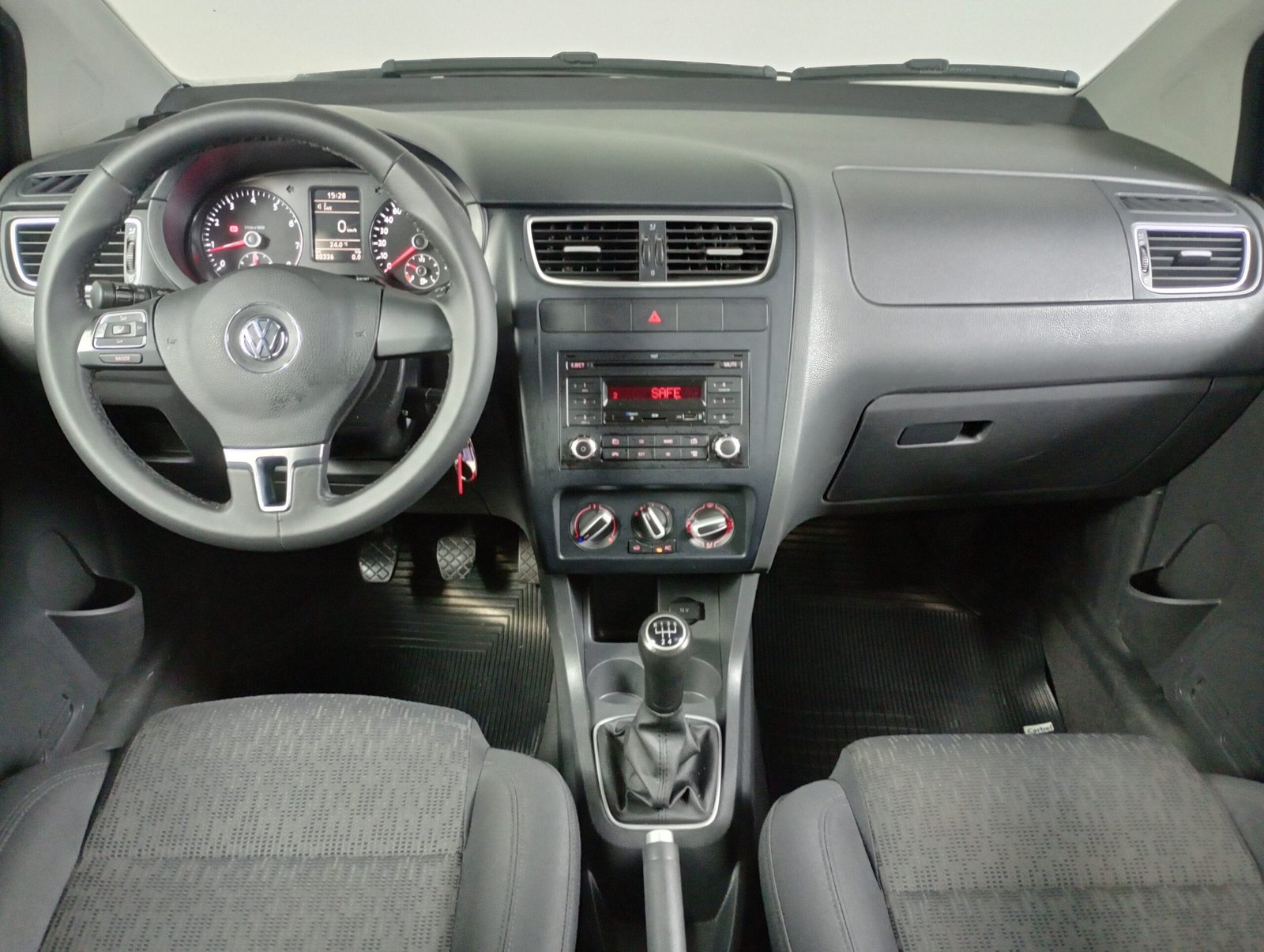 VOLKSWAGEN FOX 1.6 MI FLEX 4P MANUAL - Imagem 14