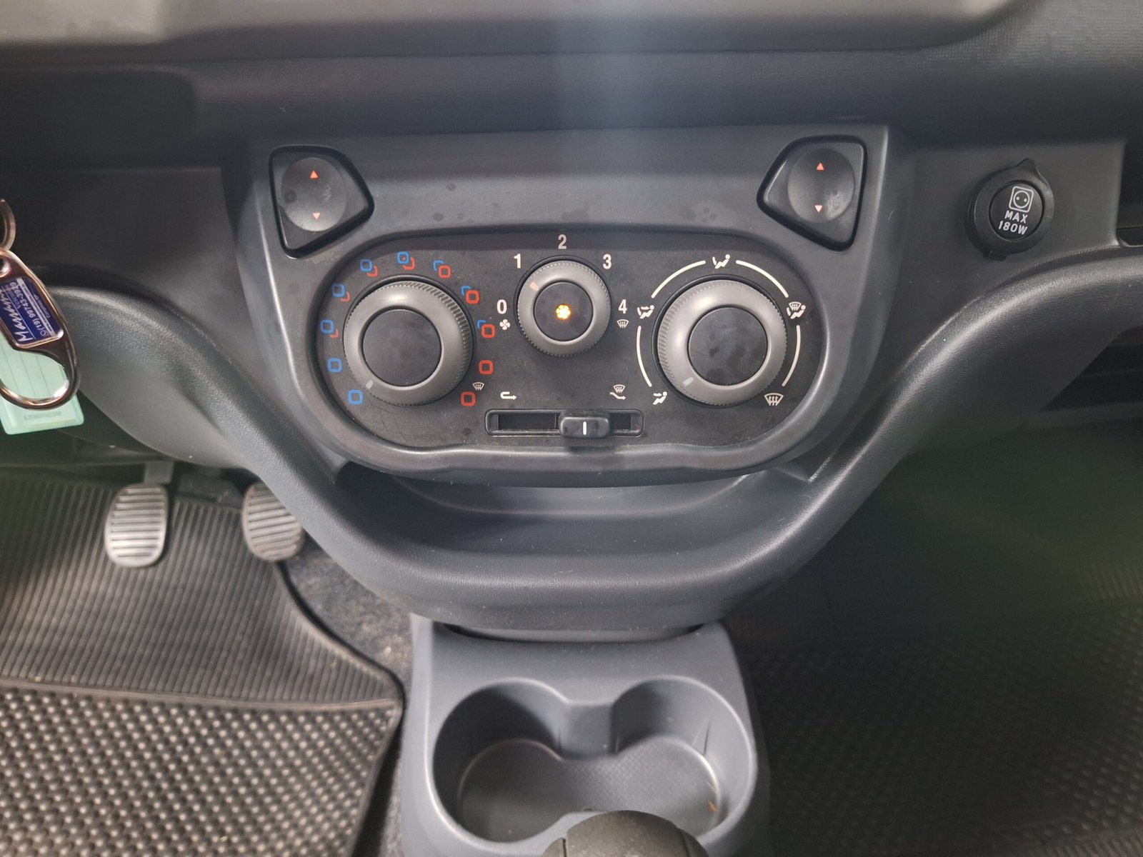 FIAT FIORINO HARD WORKING FLEX 2P. MANUAL - Imagem 8