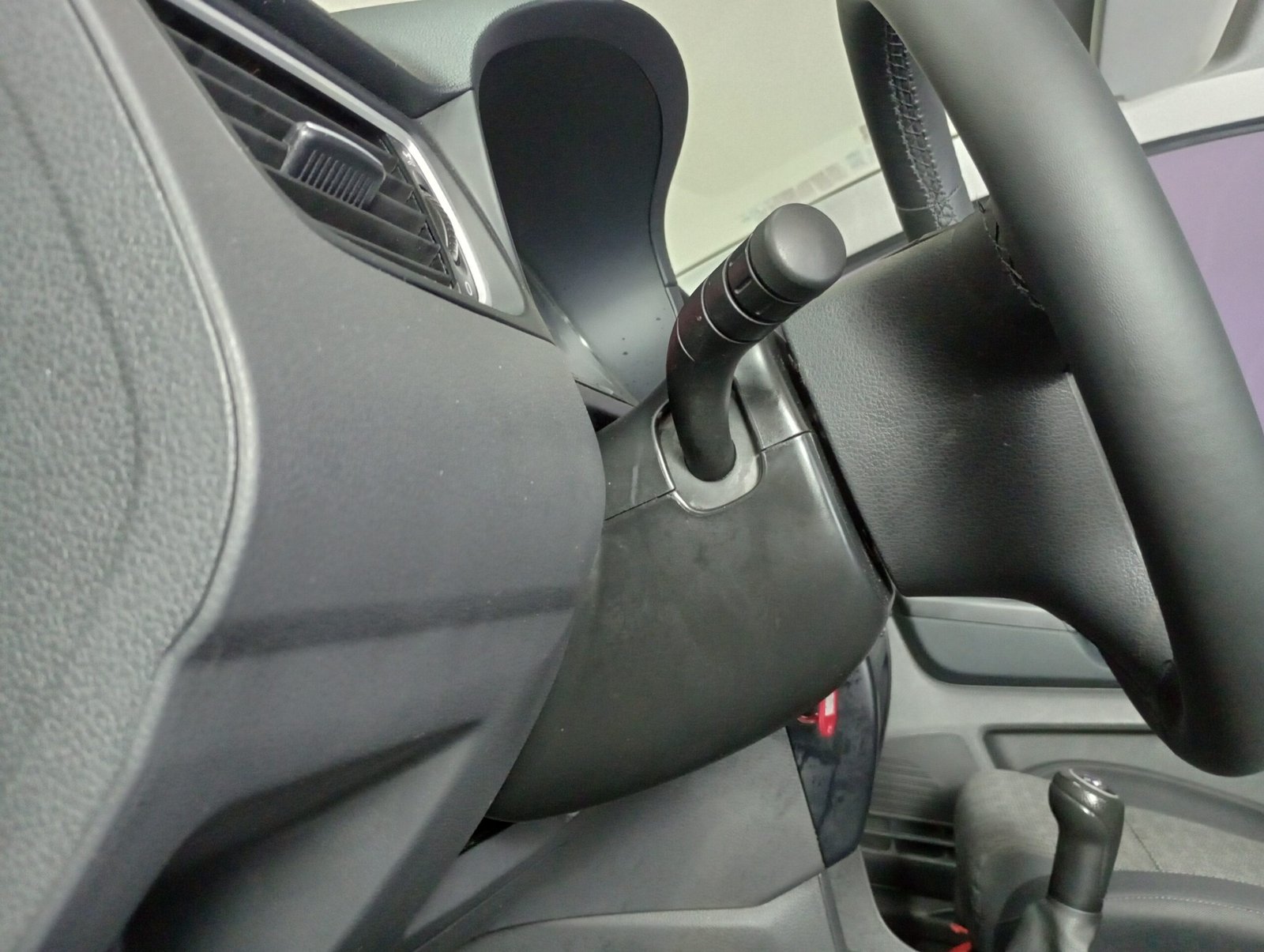 VOLKSWAGEN FOX 1.6 MI FLEX 4P MANUAL - Imagem 8