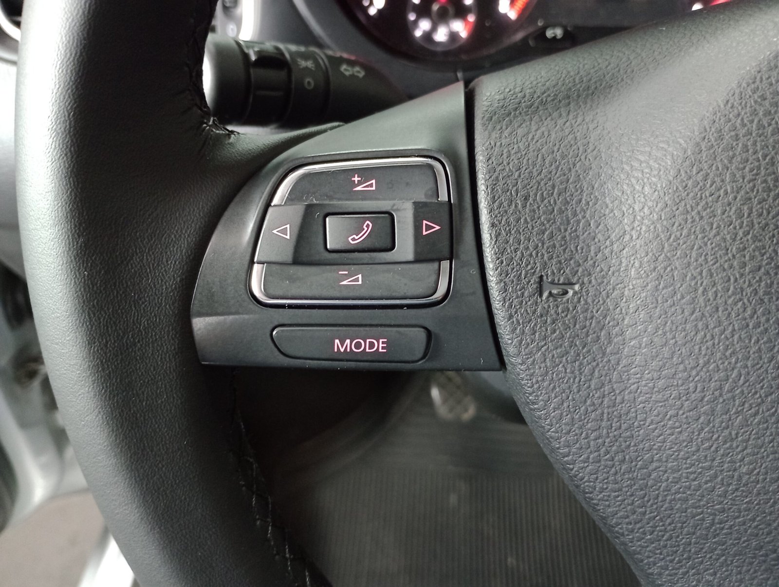 VOLKSWAGEN FOX 1.6 MI FLEX 4P MANUAL - Imagem 12