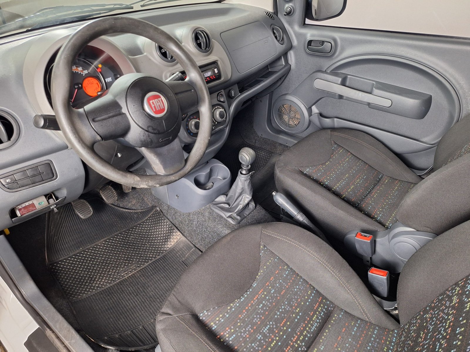 FIAT FIORINO HARD WORKING FLEX 2P. MANUAL - Imagem 14
