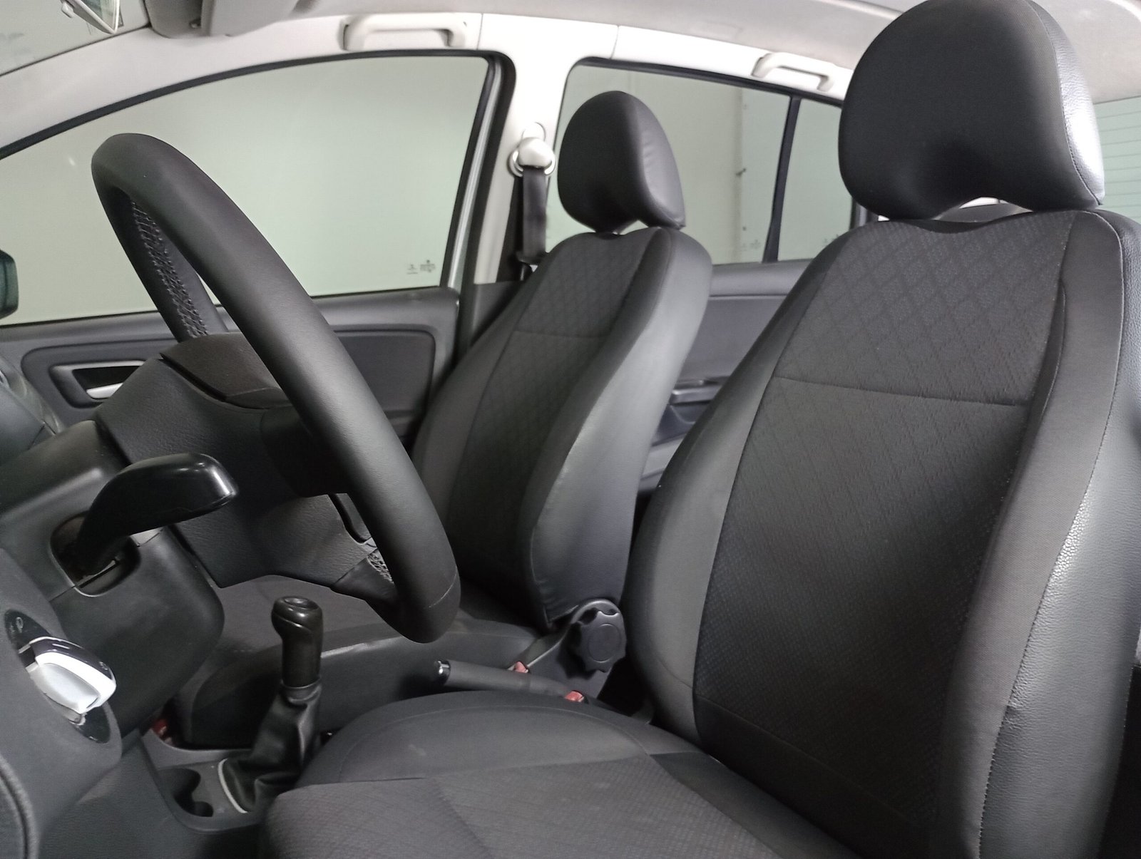 VOLKSWAGEN FOX 1.0 FLEX 4P MANUAL - Imagem 15