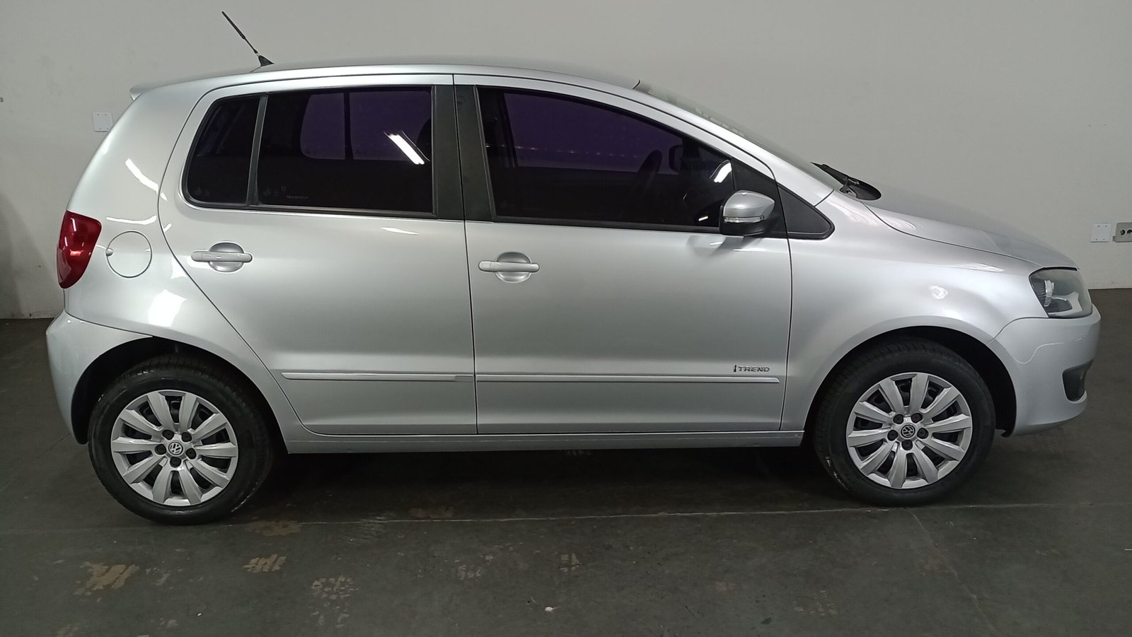 VOLKSWAGEN FOX 1.6 MI FLEX 4P MANUAL - Imagem 27