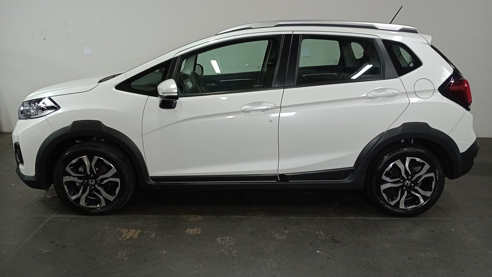 HONDA WR-V EX 1.5 CVT AUTOMÁTICA FLEX - Imagem 37