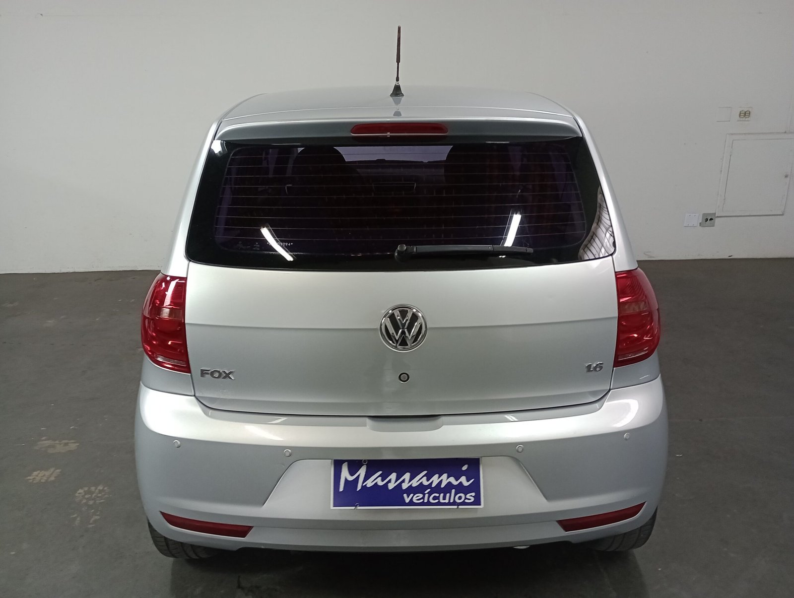 VOLKSWAGEN FOX 1.6 MI FLEX 4P MANUAL - Imagem 30
